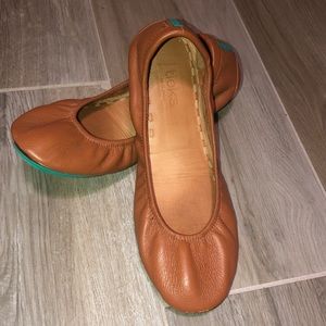 Chestnut Tieks size 8